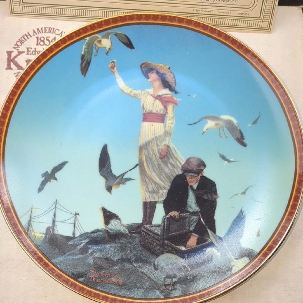 Decorative Plate with Seagulls and Figures